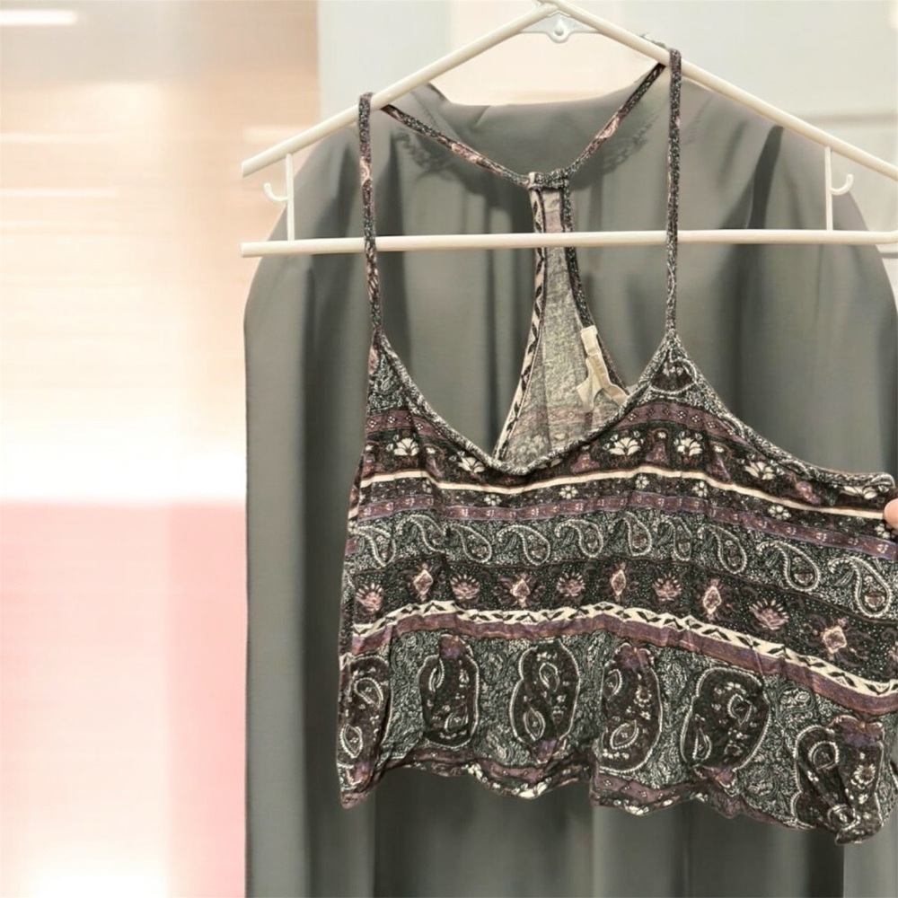 Forever 21 Paisley Print Women's crop tank Top SMALL
